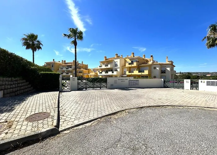Albufeira Valley 2 With Pool By Homing * Albufeira